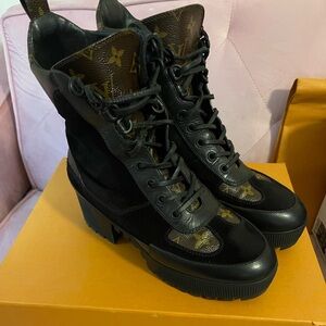 Louis Vuitton Laureate Platform Desert Boot